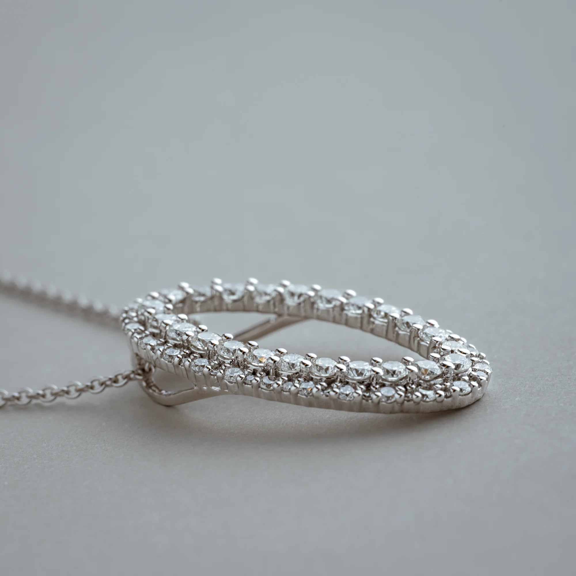 "La Moda" Diamond Necklace ( 0.95 Ct. Tw. )