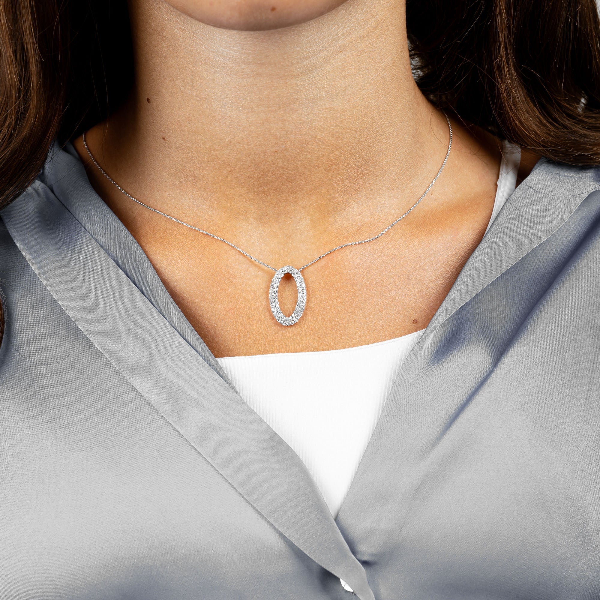 "La Moda" Diamond Necklace ( 0.95 Ct. Tw. )