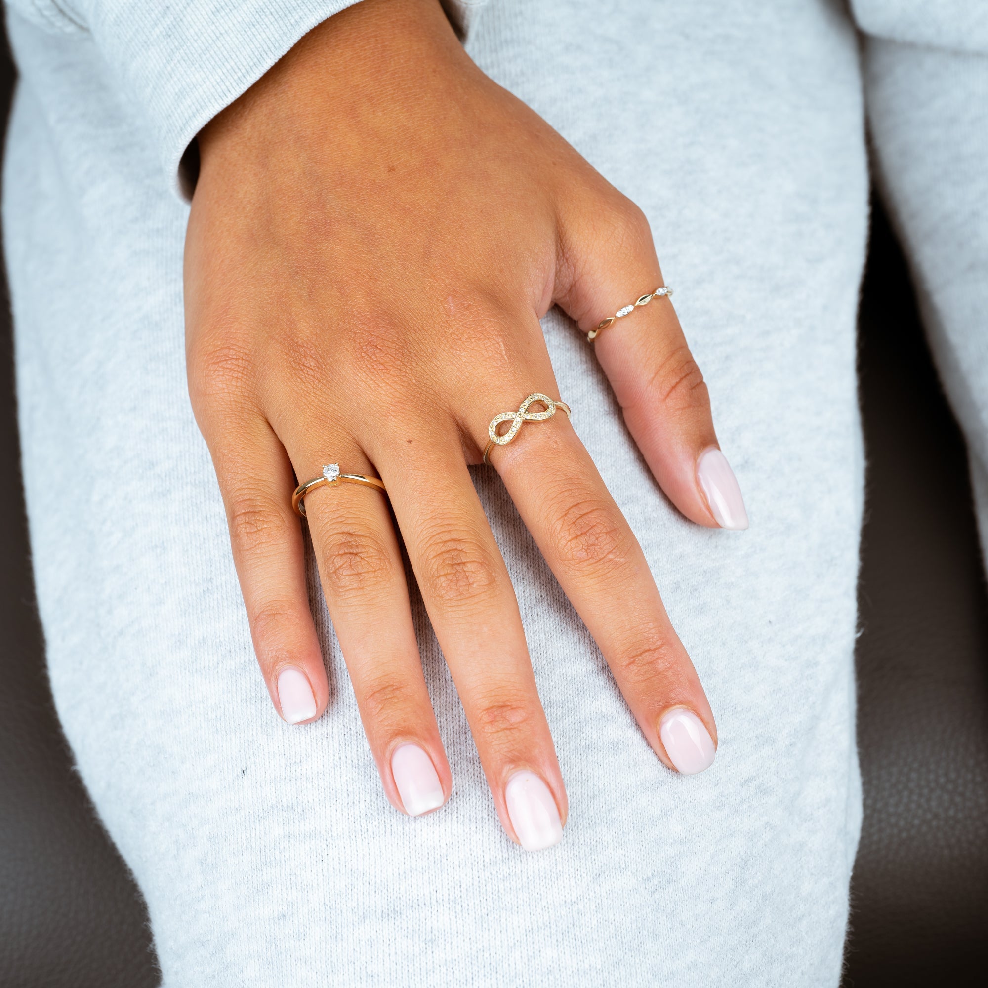 Diamond Infinity Ring In White Gold