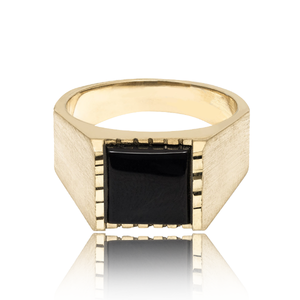 Black Onyx Elegant Men Gold Ring